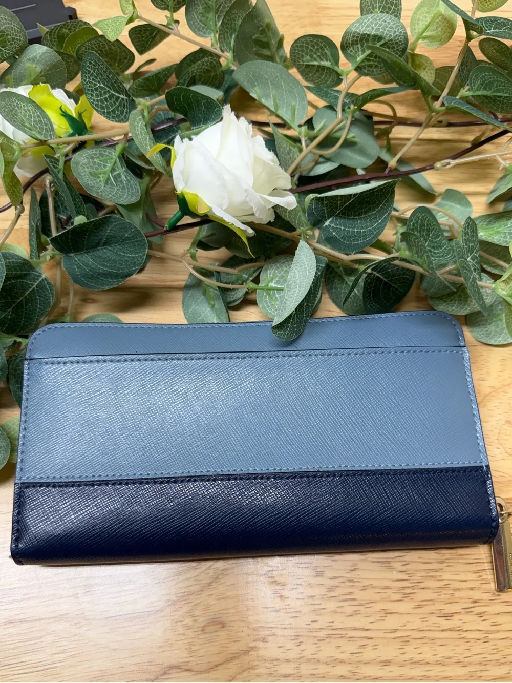 Katr Spade Zip Around Wallet